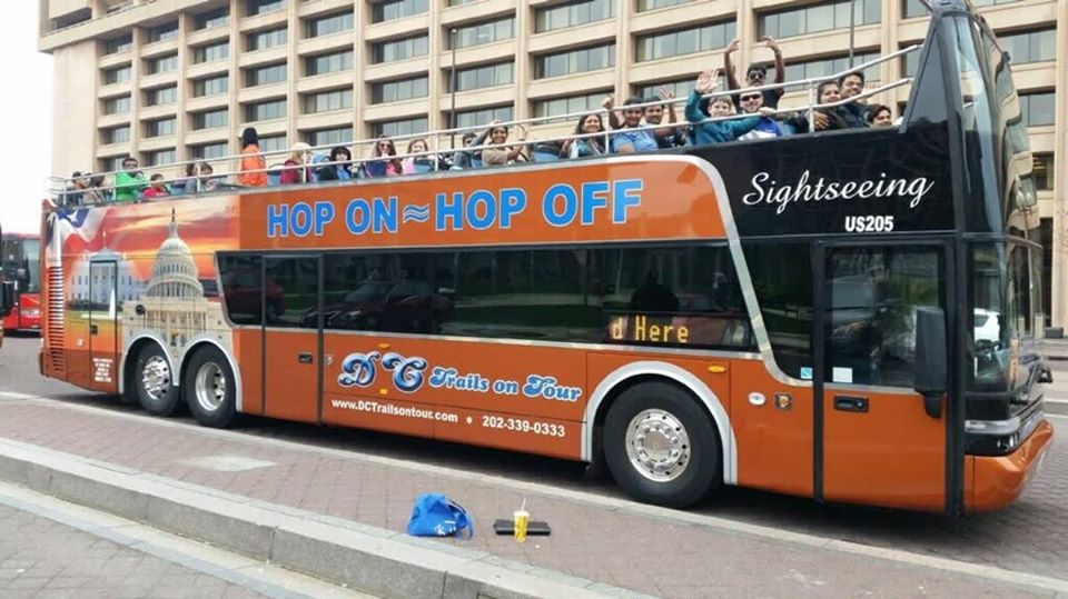 Hop-On & Hop-Off Bus Tours in Washington with DCTrails!