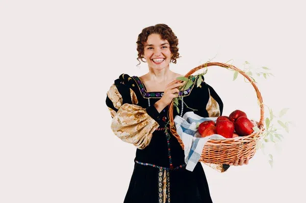 DUTCH APPLE DINNER THEATRE Presents