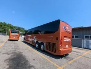 MCI J4500 - 56 seats-7