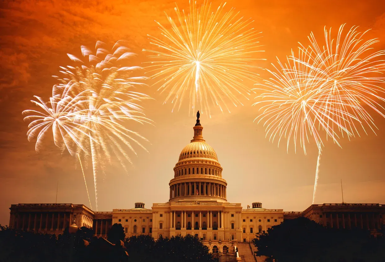 Luxury Bus Tours: How to Spend July 4th in Washington, DC